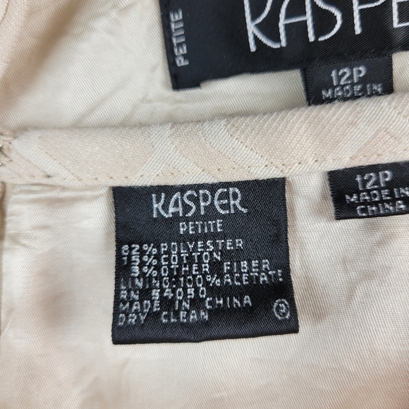 Kasper 3 Piece Skirt Suit Set Size 12P  Open Jacket Slit Bracelet Sleeves Beige - Picture 8 of 9